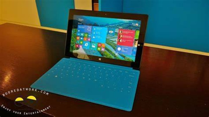 Can you install Windows 8 on Surface RT?