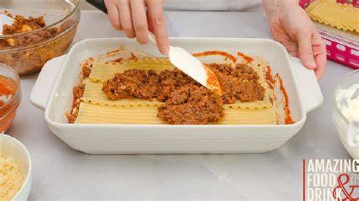 How to cook lasagna noodles in a Dutch oven?