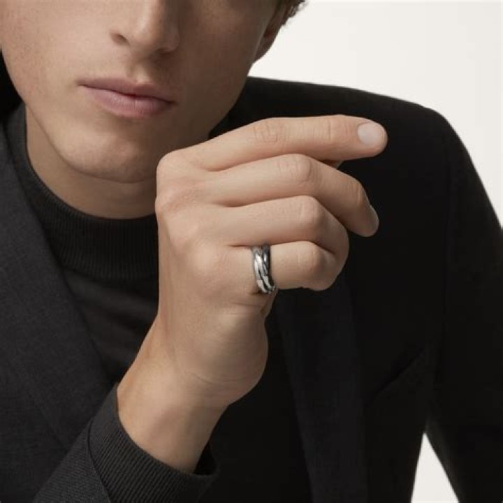 Is Cartier Trinity ring for men?
