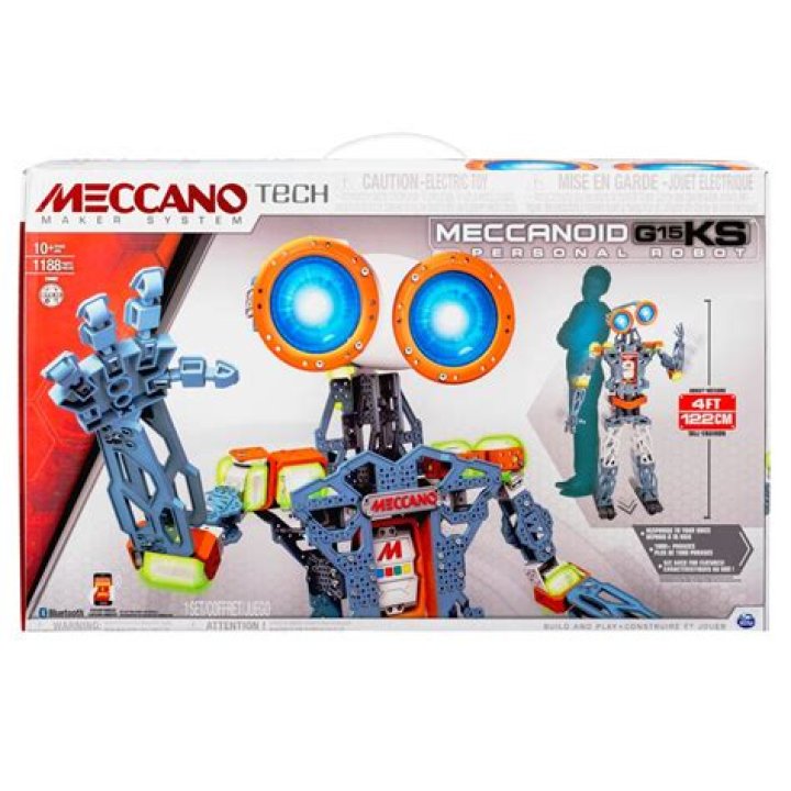 What batteries does Meccano robot take?