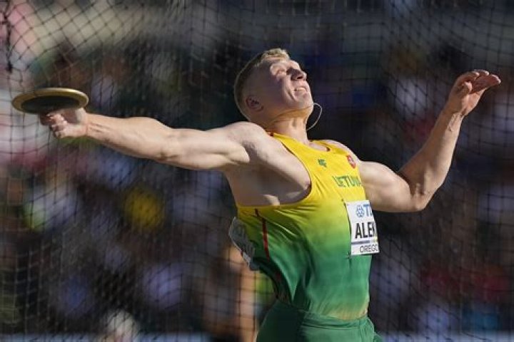 What is the Olympic record for discus?